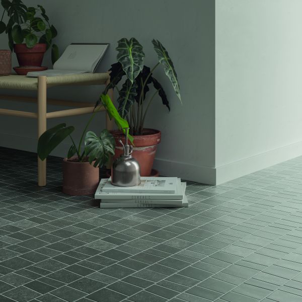 Wow Trencadis Guell Coal 7X28 10mm