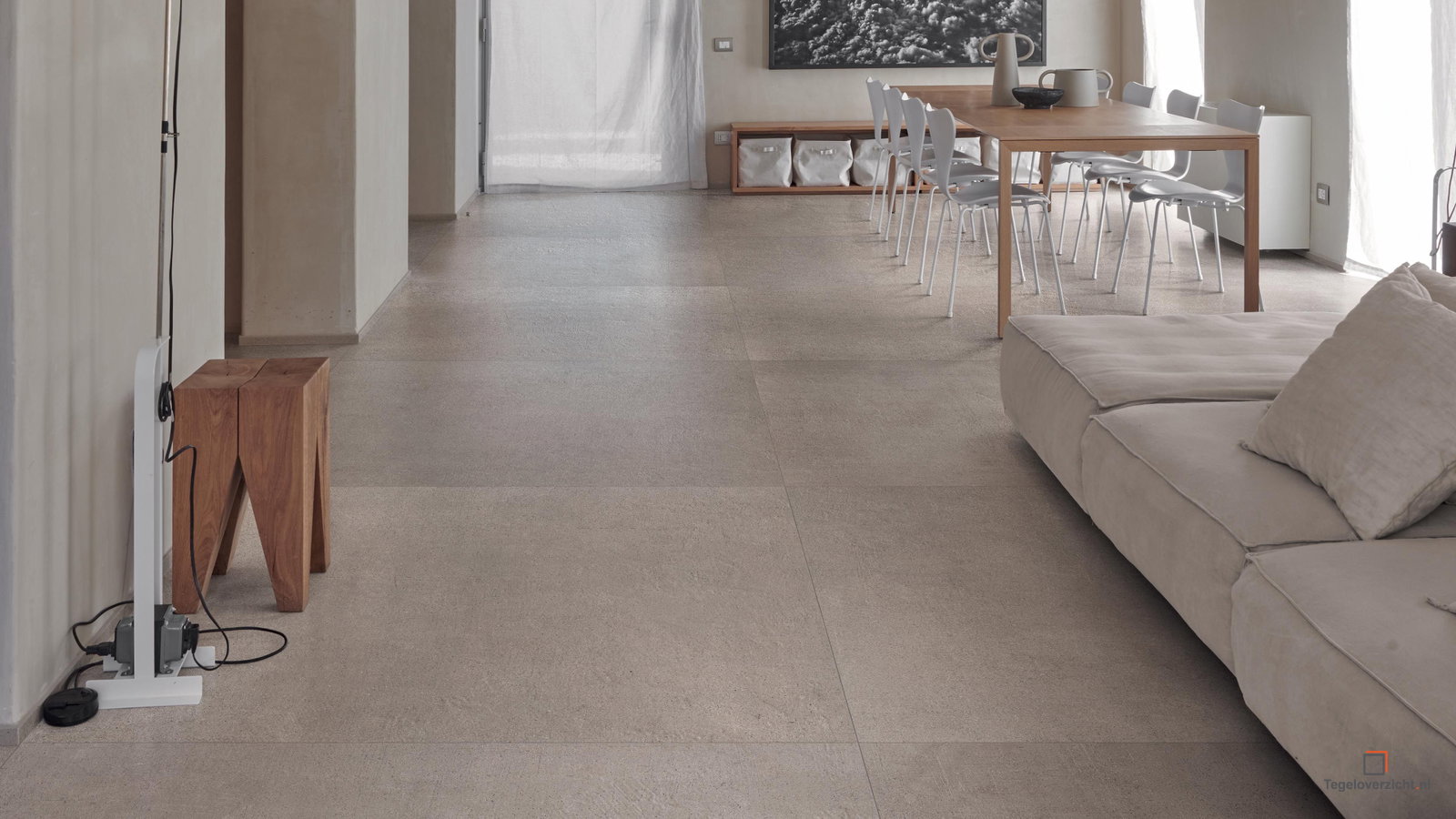 Kronos Terra Crea TE008 Vloertegel 120X120cm Corda 10mm Mat Ret.R10 in een interieur