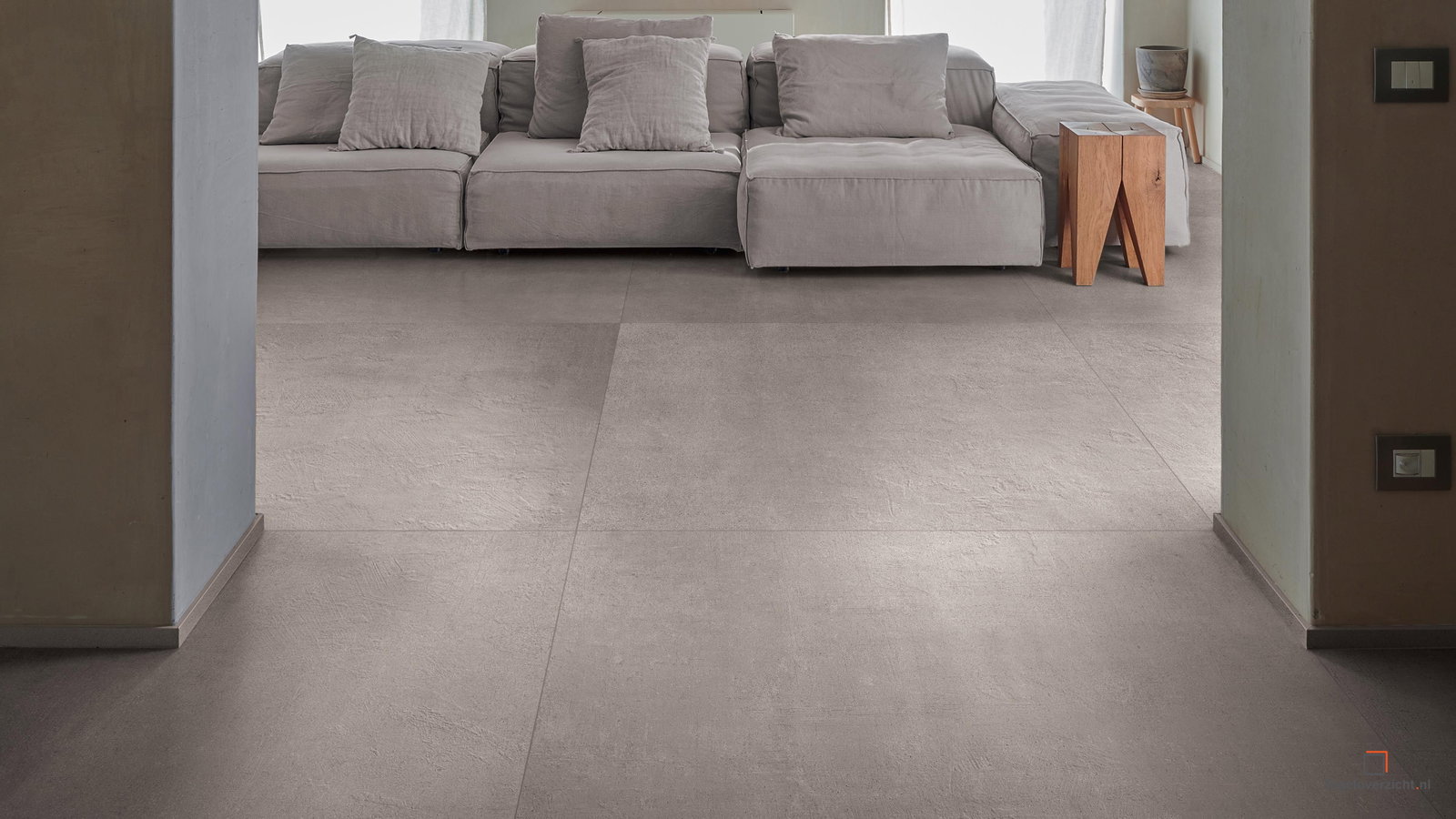 Kronos Terra Crea TE008 Vloertegel 120X120cm Corda 10mm Mat Ret.R10 in een interieur